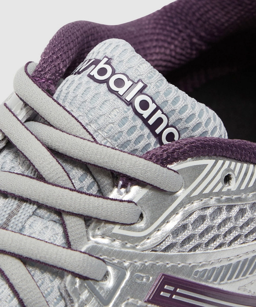 New Balance 860v2 'milky way' sneaker